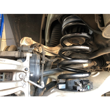 TREKFINDER Höherlegungsfedernsatz LAND ROVER Defender II 110 mit Schraubenfedern +50 mm