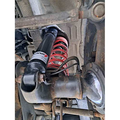 4 Stück Türschloss-Stoßdämpfer Aus Silikon Für Suzuki Jimny (FJ) 1. Gen 2014–2017 – Geräuschdämpfend, Lackschonend, Einfache Montage